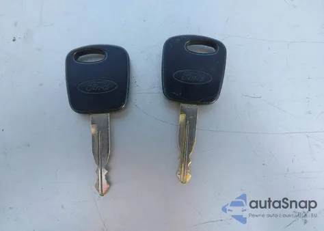 2000 Ford F-150 Work Series/Xl/Xlt from USA, damaged, VIN 2FTZX1728YCA76747